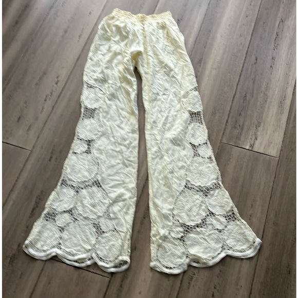 Cleobella Free People Boho cream Lace Palazzo wide lace Cut-Out flare pants S - Picture 1 of 4